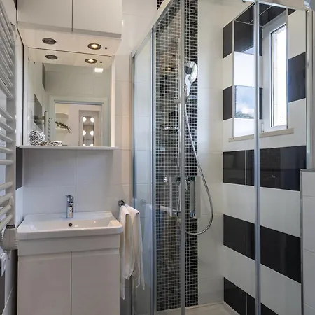 Luxury Sunset Apartments-free Parking *