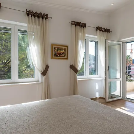 Luxury Sunset Apartments-free Parking
