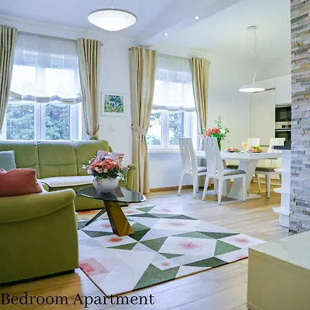 Luxury Sunset Apartments-free Parking Διαμέρισμα