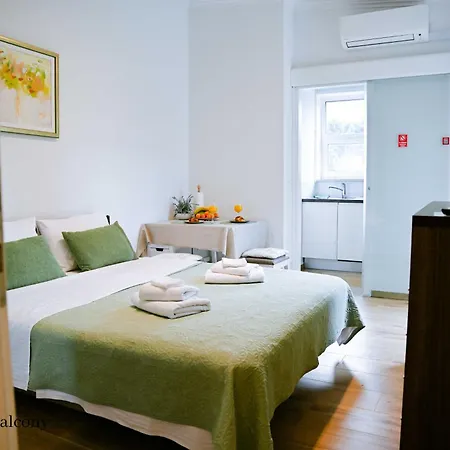 Luxury Sunset Apartments-free Parking Διαμέρισμα